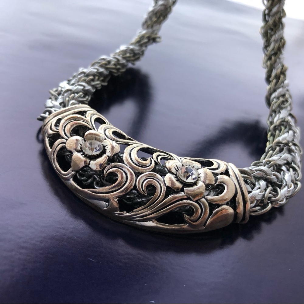 “Silver Springs” Elegant 2 tone Silver Floral Statement Necklace - Picture 8 of 11
